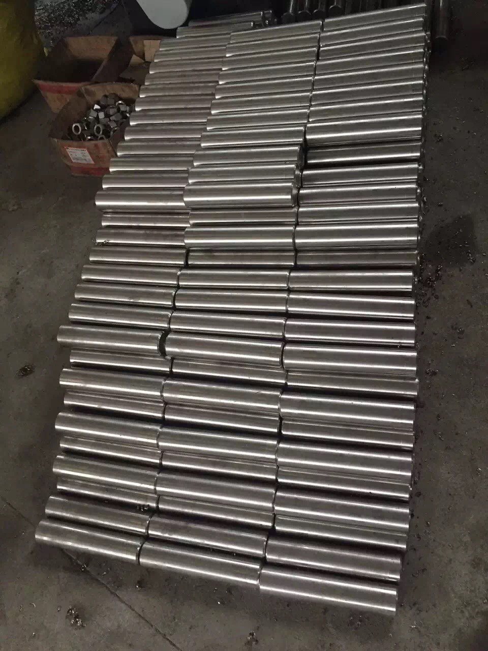 Special alloy round rod